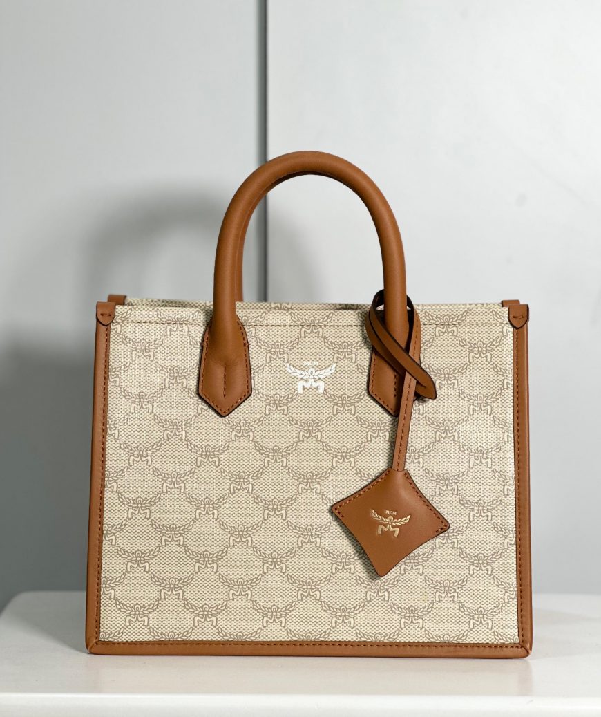 MCM Small Himmel Tote