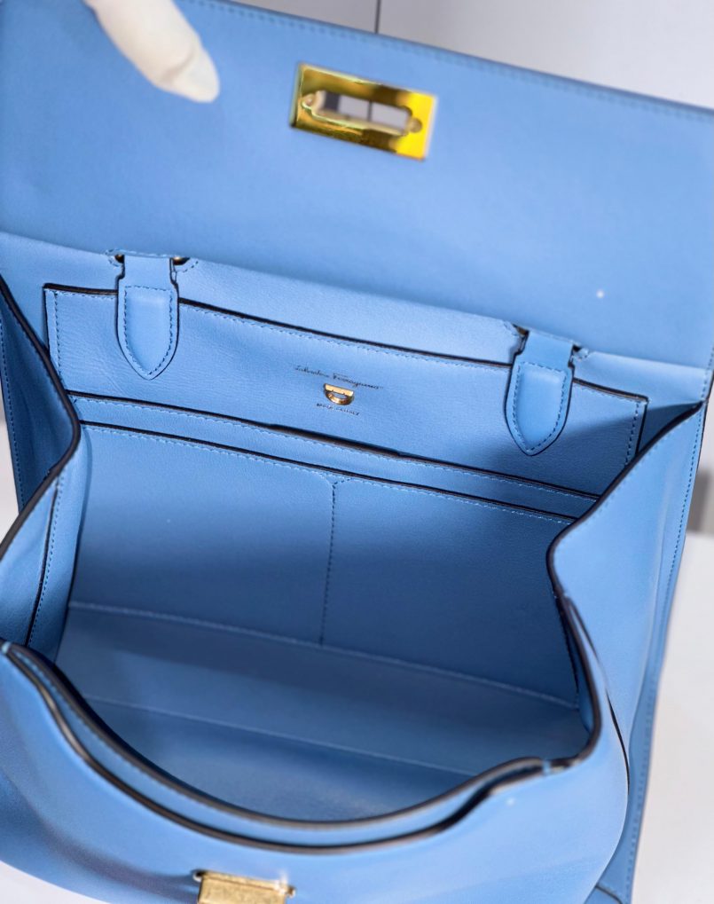 Ferragamo Trifolio Shoulder Bag