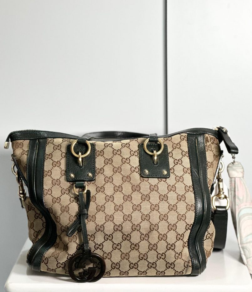 Gucci GG Canvas Medium Tote