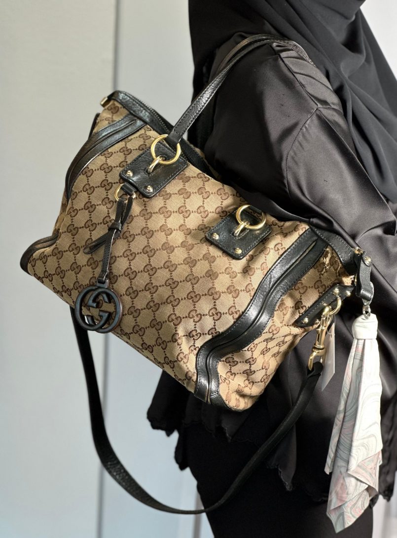 Gucci GG Canvas Medium Tote
