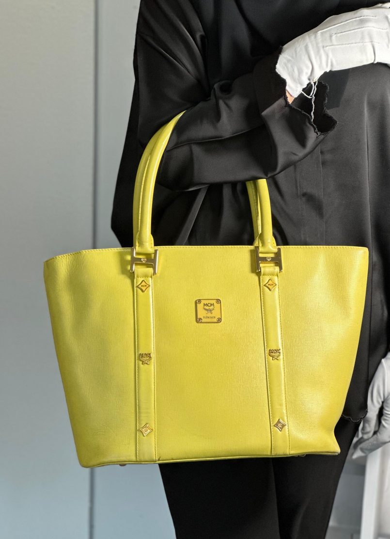 MCM Yellow Shopper