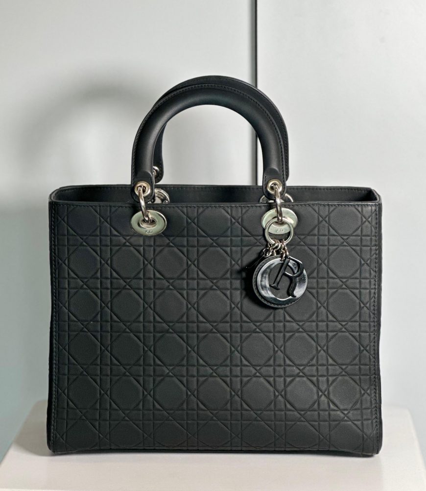 Lady DIOR LARGE ULTRAMATTE LEATHER