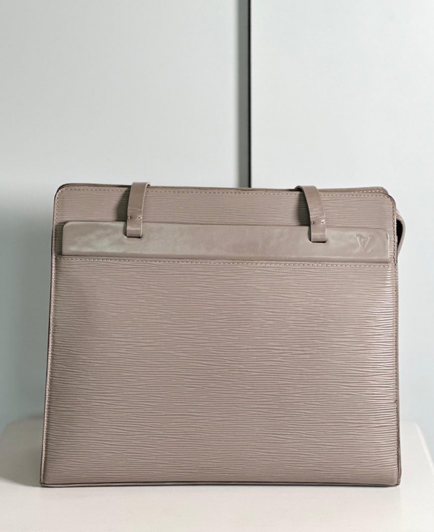 LV Epi Croisette PM  Lilac