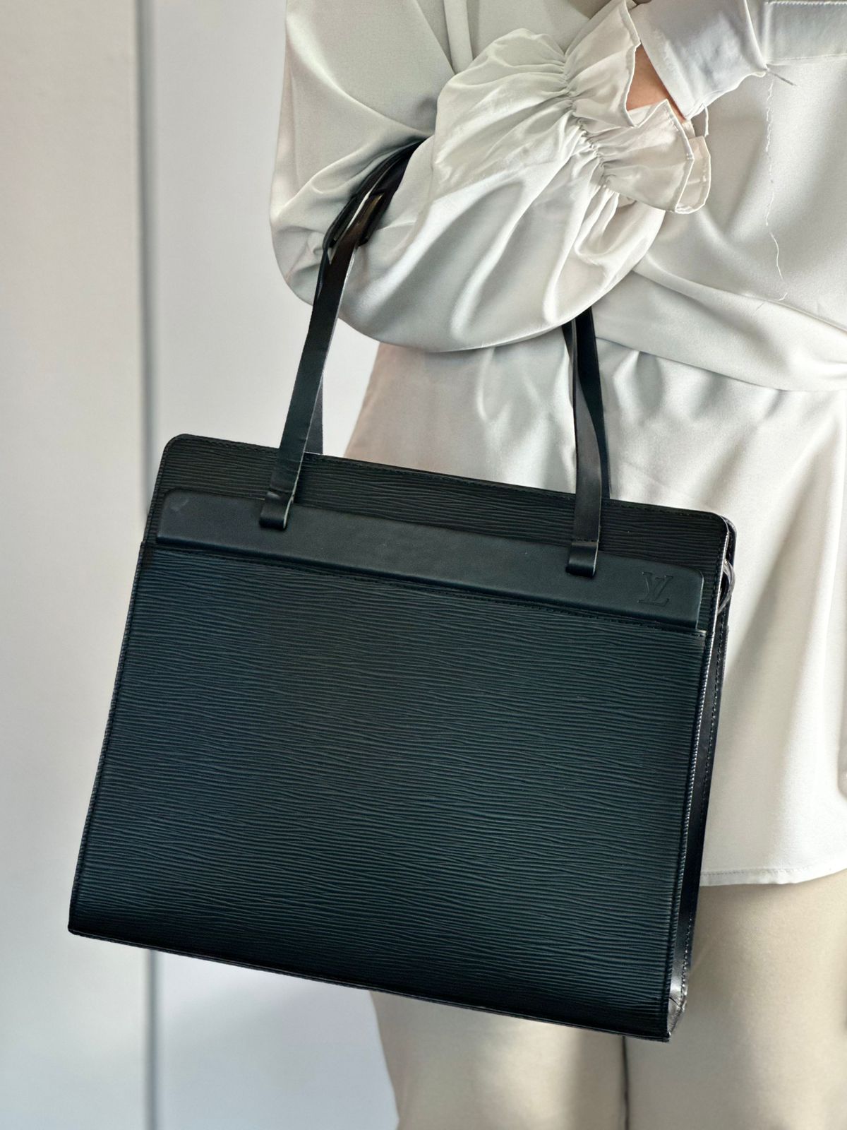 LV EPI CROISETTE PM TOTE