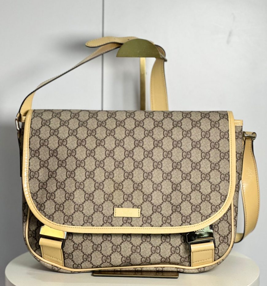 Gucci GG Supreme Crossbody